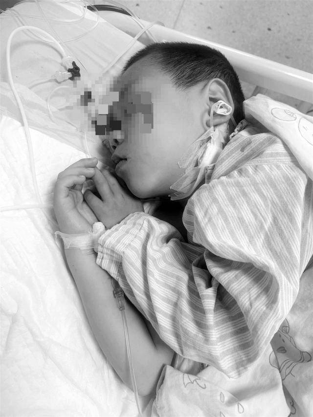 湖南一家6口误食毒蘑菇，5岁男童不幸去世