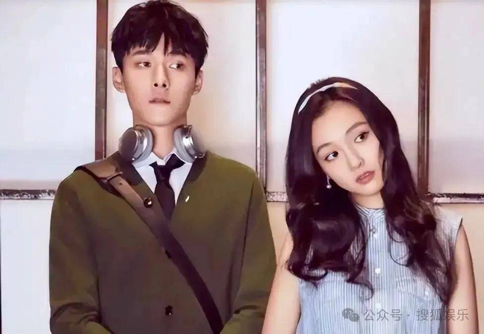 离婚三年又被拍到亲密逛超市,他俩这是纯带娃还是真复合了?