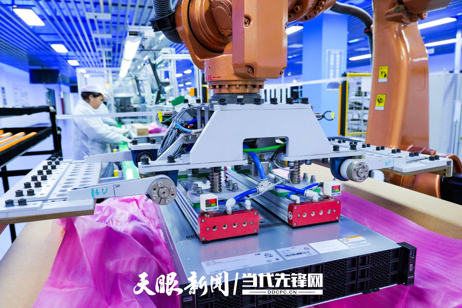 “三个大抓”助加速跑!贵安综保区上半年规上工业总产值近104亿元,同比增长超45%