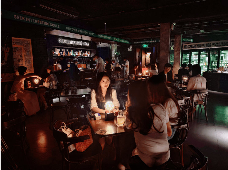 从“酒水管家”到“生活向导”！Hideout书写贵阳夜经济新答卷