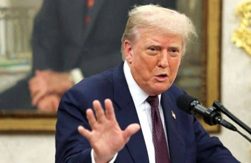 莫迪突遭晴天霹雳!印度陷入四面楚歌,外资净流入下降98%,特朗普对印度加征关税50%