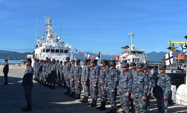 中方终于出手了：仁爱礁破船断粮3个月，被逼急的菲军叫嚣要开战