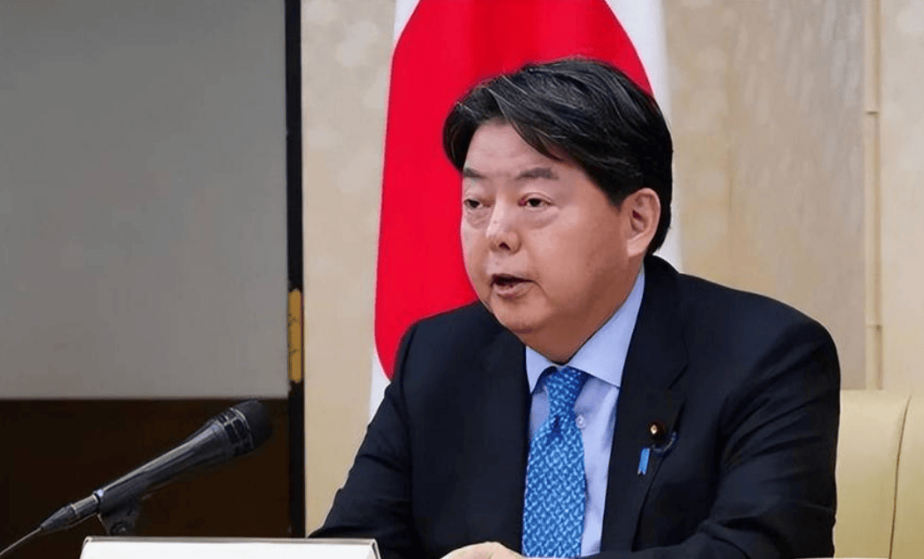 被中方制裁后,汉奸石平太郎火速回应,态度及其嚣张:这是光荣和勋章